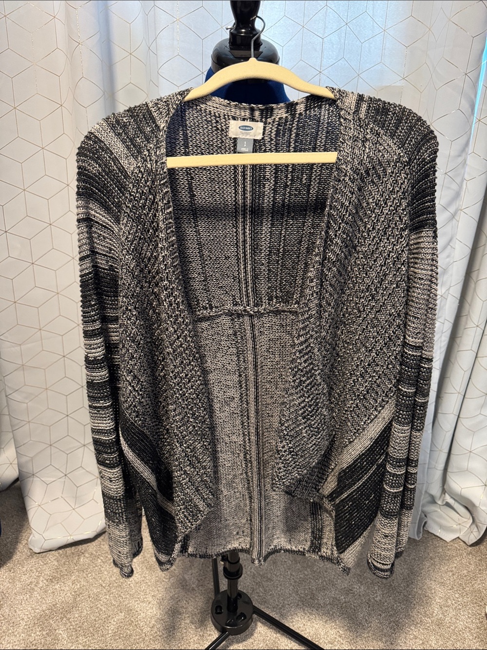 Old Navy Black and Gray Open-Front Knit Cardigan